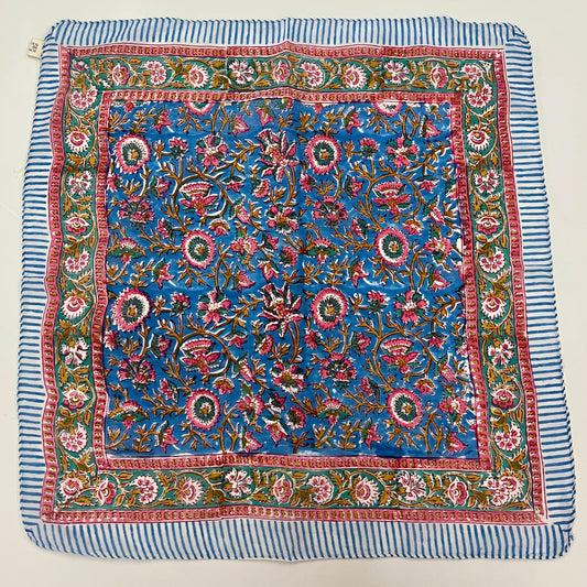 Pañoleta azul enredadera rosa